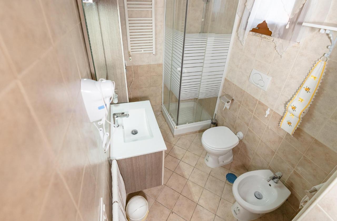 B&B Mamy Fiumicino Exteriör bild